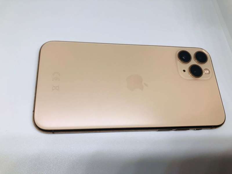 iphone 11 PRO 64GB GOLD