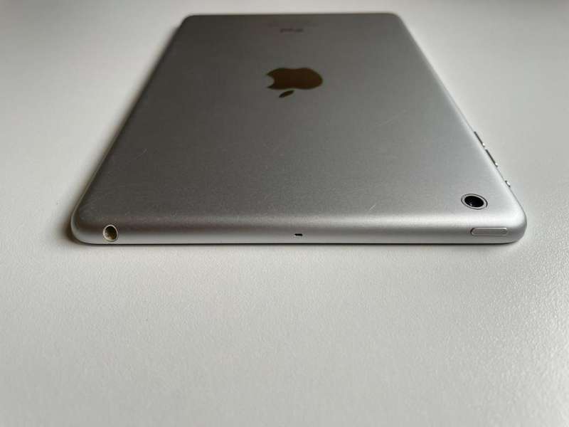 iPad Mini 4 | 128GB| SILVER
