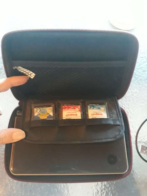 Nintendo DSi XL & Games
