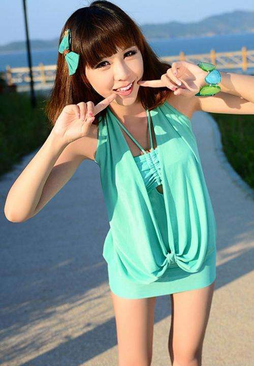 Attractive Ruffle Halter Bikini Swimsuit Padded Swimwear Bathing suit Bottom