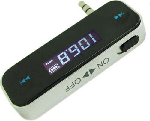 LCD 3.5mm Line in Jack for car Handsfree FM Transmitter with Car Charger For iPhone 5 4s 4