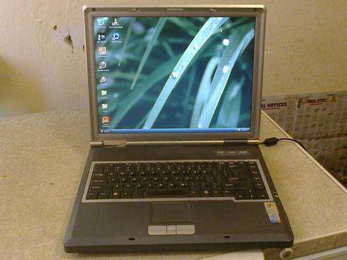 MECER 755118 Laptop in good working condition