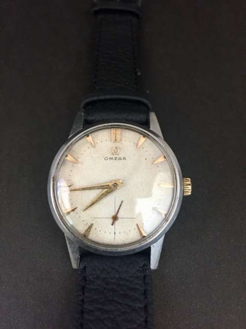 Omega Honeycomb Dial ref 2495-20