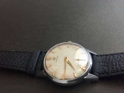 Omega Honeycomb Dial ref 2495-20