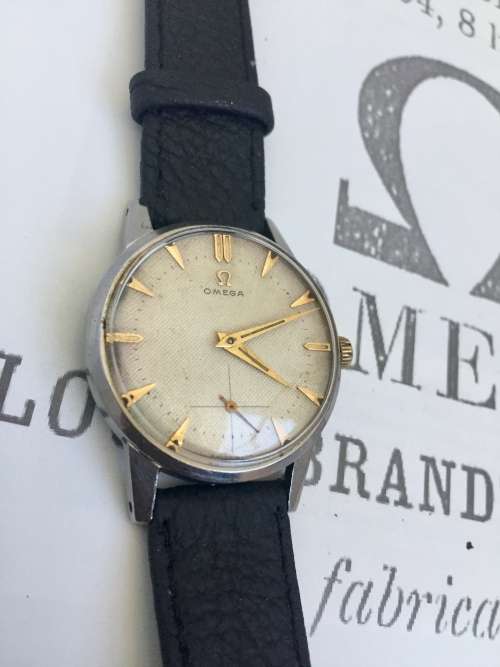 Omega Honeycomb Dial ref 2495-20