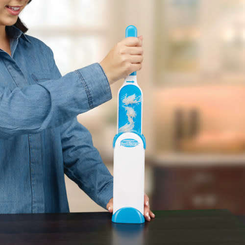 Hurricane Fur Wizard Pet Fur & Lint Reusable Remover with Self Cleaning Base