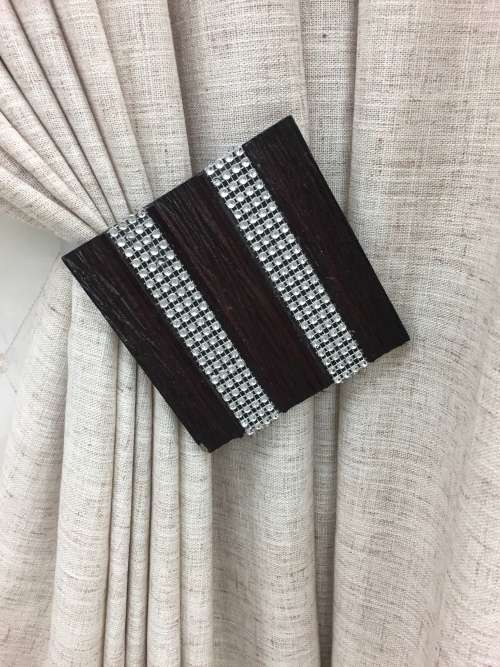 STANDARD SIZE CURTAIN