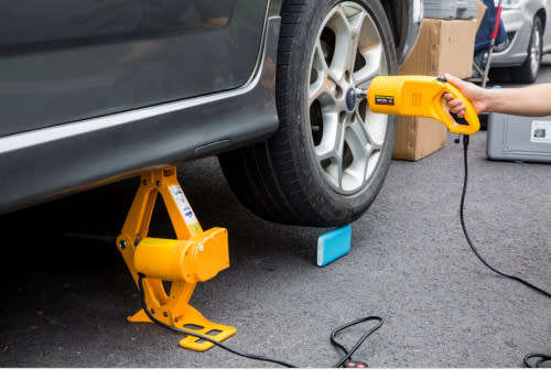 ELECTRIC JACK FOR CAR 12v Lighter powered