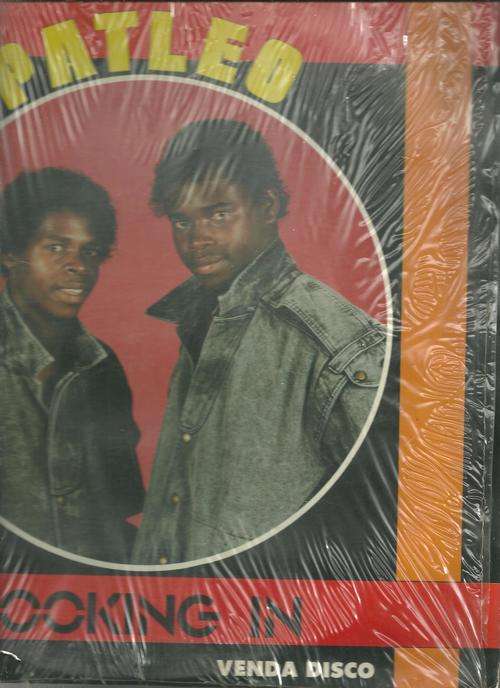 PATLEO- LOOKING IN ( LP VINYL)
