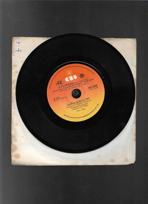 LET`S GROOVE- EARTH WIND AND FIRE (SEVEN SINGLE)