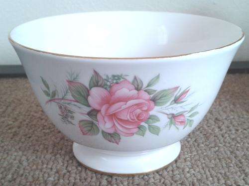 Queen Anne - Pink Rose - Lovely Sugar Bowl