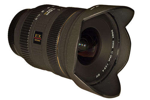 Get all the right angle with the Sigma 17-35mm
