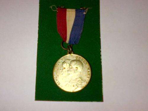 King George V & Queen Mary - In Commemoration of the Silver Jubilee 1935