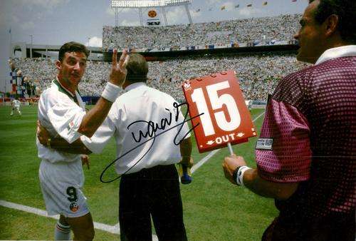John Aldridge - Liverpool & Rep. Of Ireland 8` x 12`Autographed Photograph