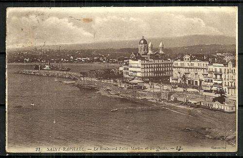Le Boulevard Felix Martin et les Quais, Saint - Raphael - France Vintage Postcard