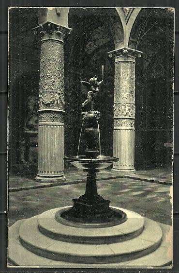 Italy - Firenze, Cortile del PalazzoVecchio Postcard