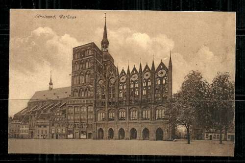 Stralsund, Mecklenburg, Rathaus - Germany Vintage Postcard