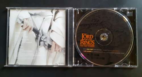 The Lord Of The Rings: The Two Towers (Original Motion Picture Soundtrack) (CD) - UK Edition