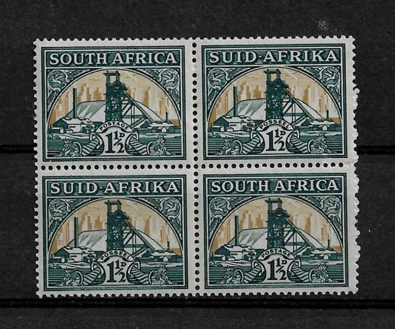 South Africa - 1941 Definitive 1,1/2 Stamp Block of 4 MH