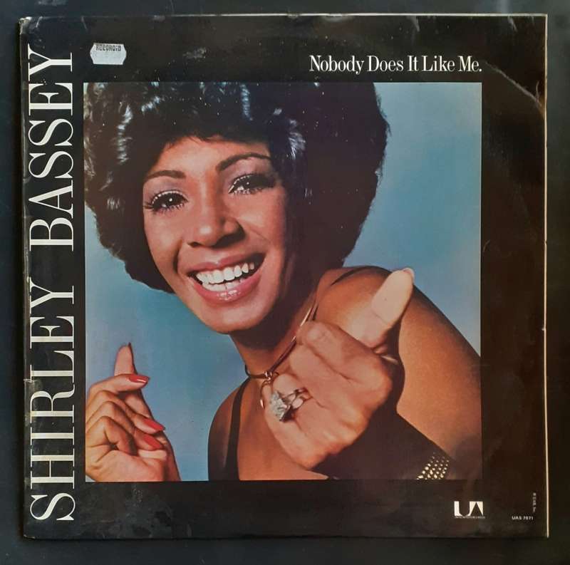 Shirley Bassey - Nobody Does It Like Me LP Vinyl Record