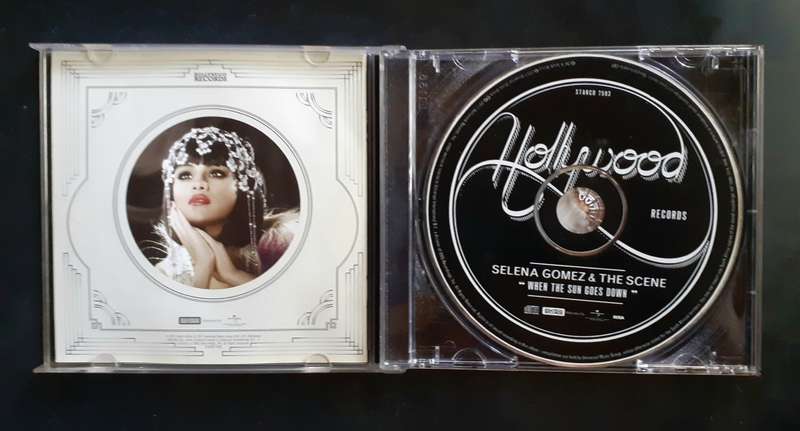 Selena Gomez & The Scene - When The Sun Goes Down (CD)