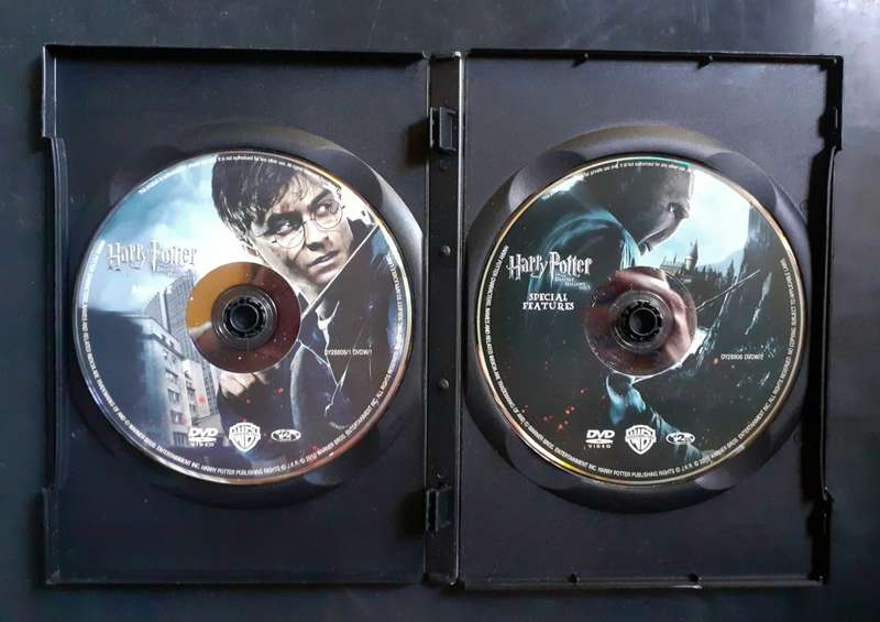 Harry Potter and The Deathly Hallows Part 1 - Special Edition (2 DVD Set)