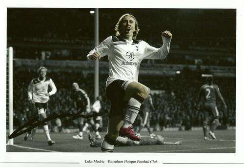LUKA MODRIC TOTTENHAM HOTSPUR PRE SIGNED PHOTO ( A4 SIZE )