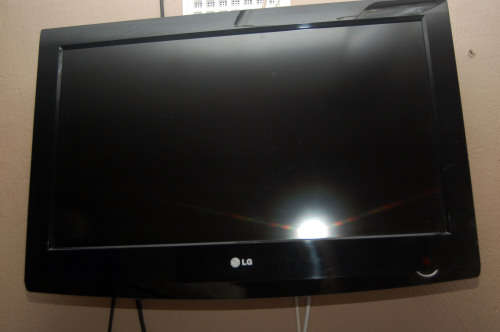 LG LED Flat TV 32 inch * REDUCED