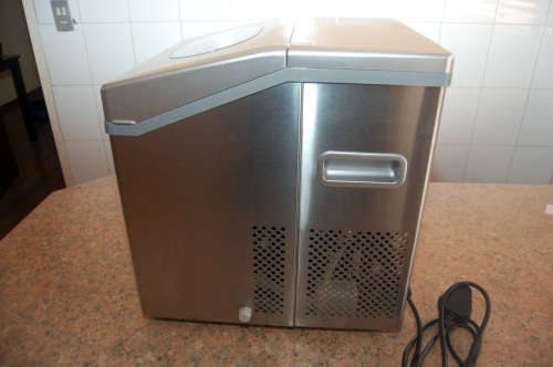 Snomaster Ice Maker 15KG