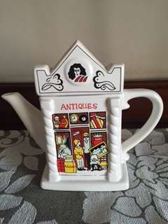 Antiques teapot