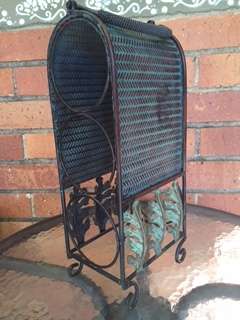 Small wine rack