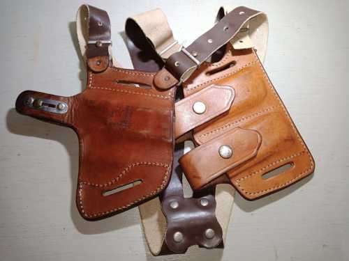 Handgun Holsters for FN Browning 9mm x4 as a lot