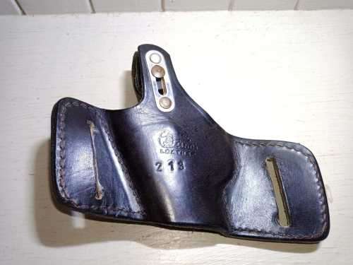 Handgun Holsters for FN Browning 9mm x4 as a lot