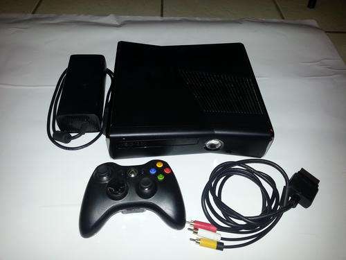 XBOX 360 Slim RGH with 250gb HDD