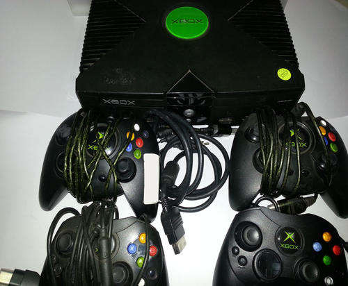 Original Xbox Console - Complete and Chipped