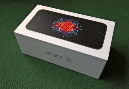 Apple iPhone SE 32GB Space Grey (Sealed, Brand New, Warranty - Free Shipping)