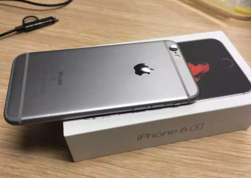 Apple iPhone 6S 64GB Space Grey units (Mint condition & free shipping)