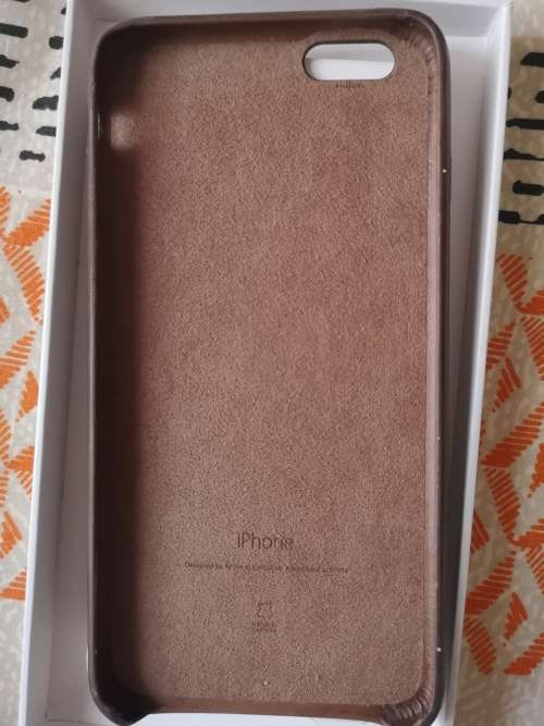 Apple iPhone 6S Plus 64 GB Space Grey (Very Good condition) + Leather Case (R1099)