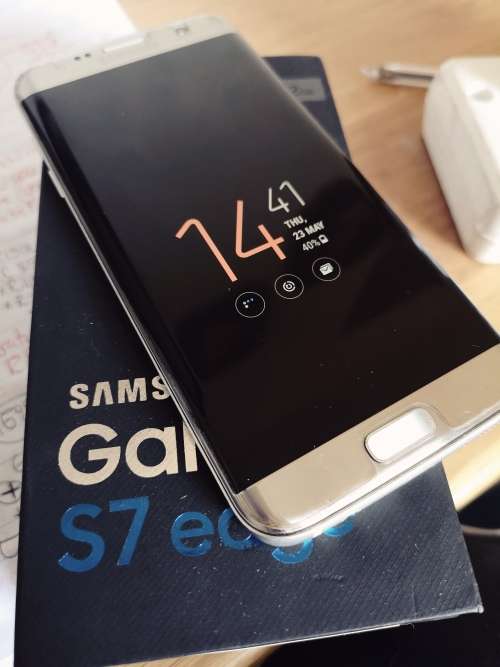 Samsung Galaxy S7 Edge 32 GB Titanium Silver (Excellent Condition with box, charger & BT earphones)