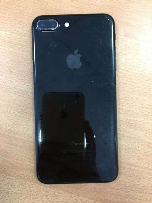 Apple iPhone 7 Plus 128 GB Jet Black (Excellent Condition)