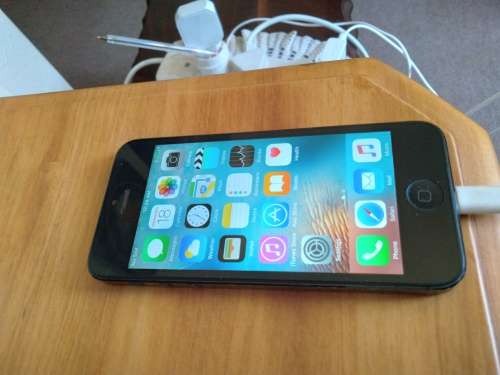 Apple iPhone 5 16 GB Black / Space Grey