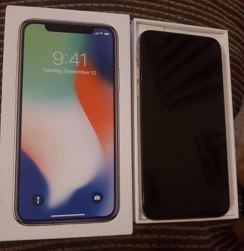 Apple iPhone X 64gb silver (Excellent condition with box and charger - no Face ID)