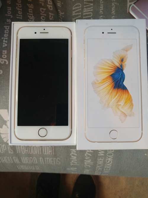 Apple iPhone 6S 16GB Gold (Good condition but small crack on top right - box + charging cable incl)