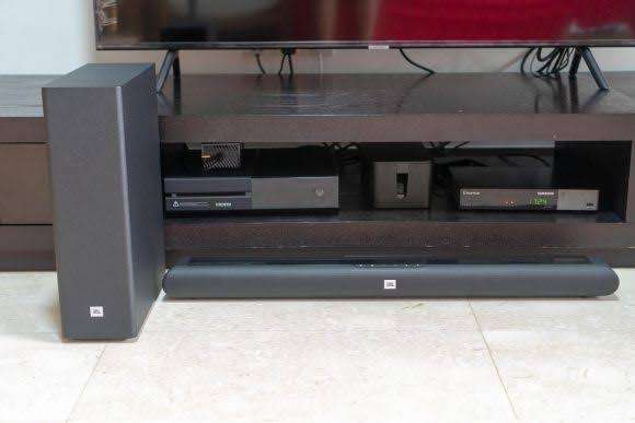 JBL SB150 soundbar (very good condition)