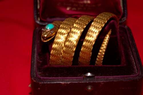 18ct yellow gold serpent bracelet woven strand body