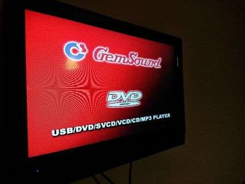 32" Hisense LCD TV - Good condition + FREE DVD Player