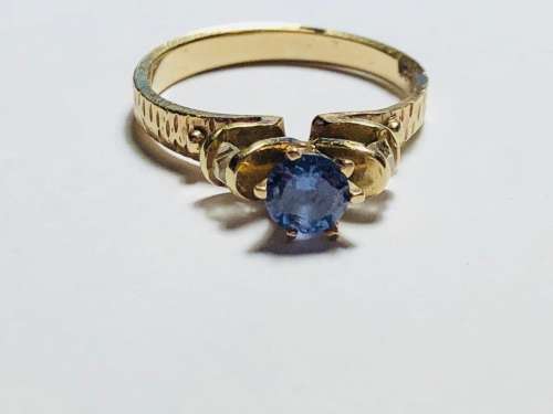 Ladies Tanzanite diamond ring