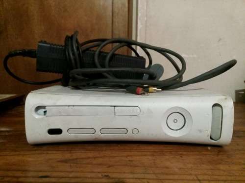 Xbox 360 and PlayStation 2 for parts.PLEASE READ DESCRIPTION CAREFULLY.