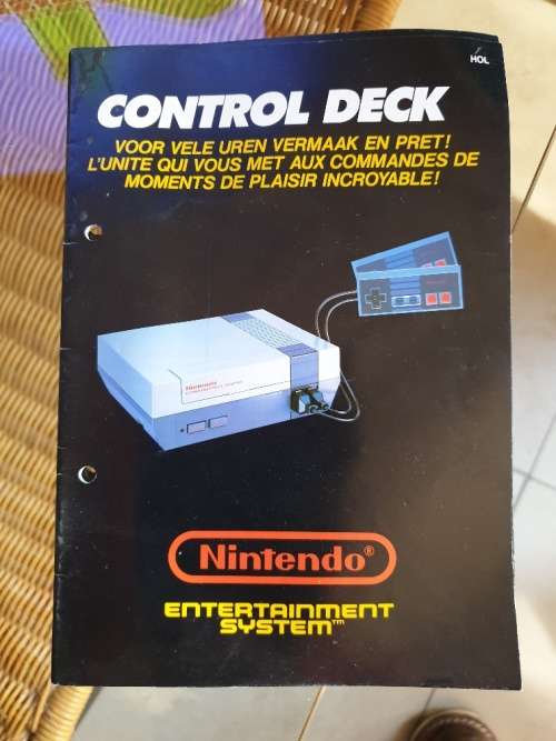 ORIGINAL 1985 NINTENDO NES ENTERTAINMENT SYSTEM