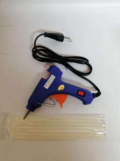 Glue Gun With 7 Glue Sticks Kit